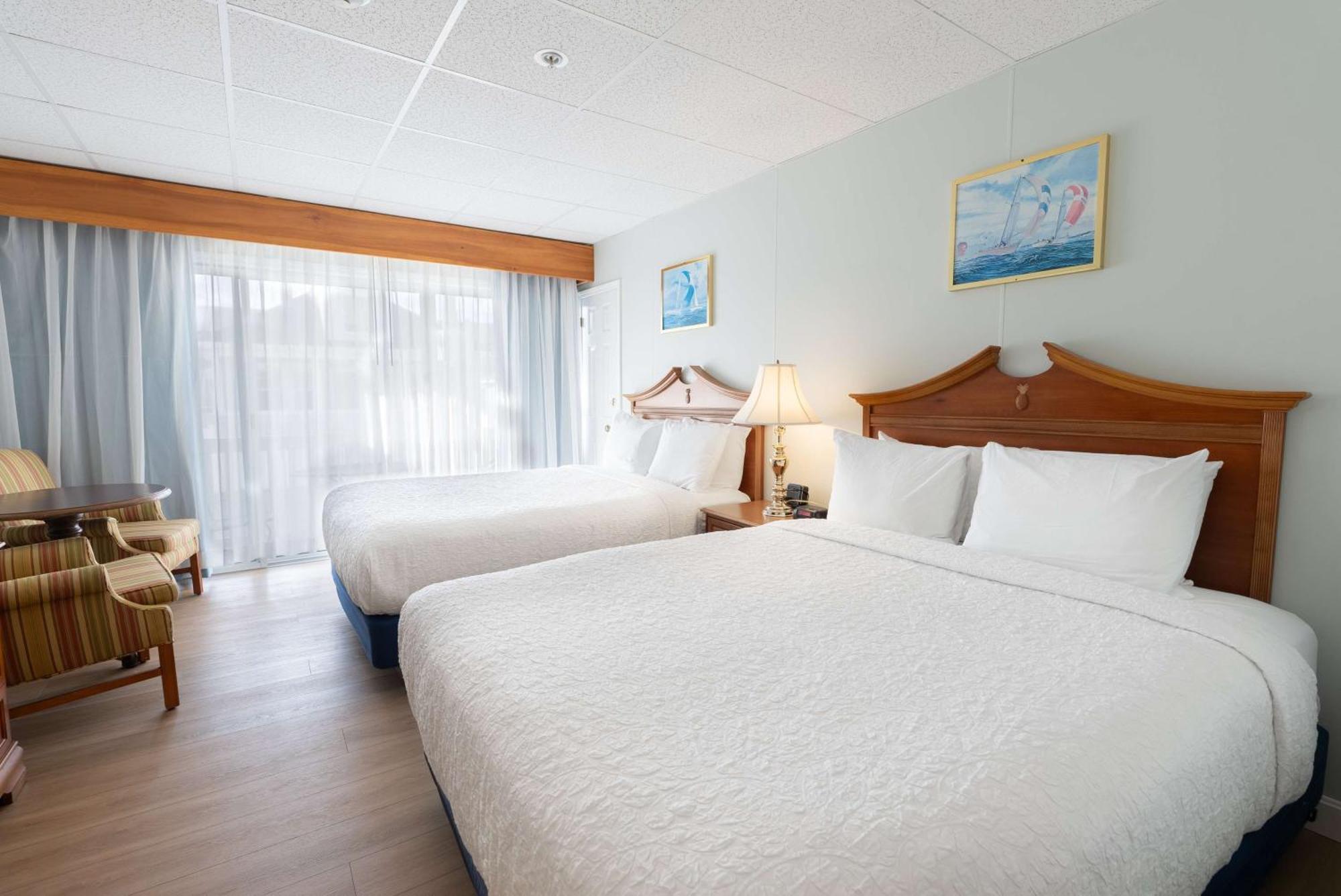 Waves Oceanfront Resort Олд-Орчард-Бич Экстерьер фото
